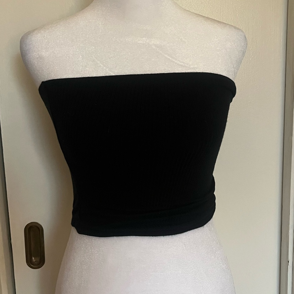 Black Ribbed Tube Top
